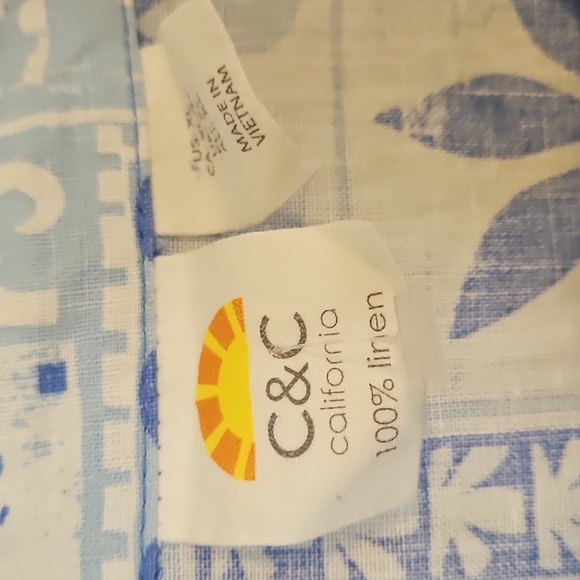 C&C California 100% Linen Shirt Womens XL Blue white geometric Button Up NWT - Picture 2 of 6
